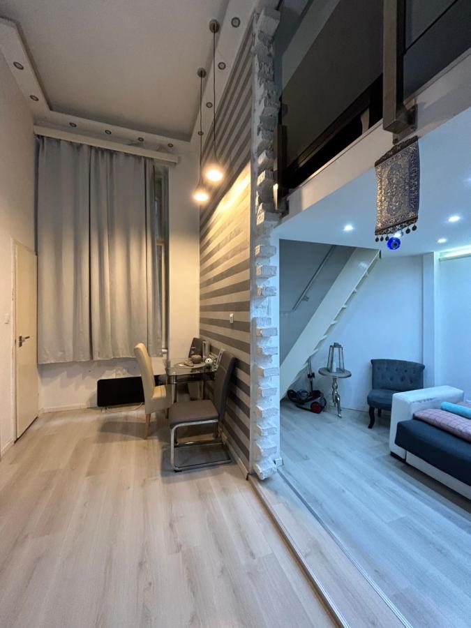 Roland Downtown - Akacfa Apartment Budapest